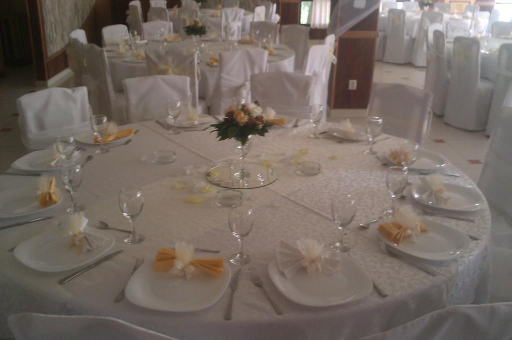 Alfa Hotel Koncarevo Bagian luar foto