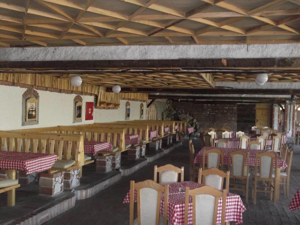Alfa Hotel Koncarevo Bagian luar foto