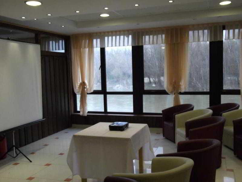 Alfa Hotel Koncarevo Bagian luar foto